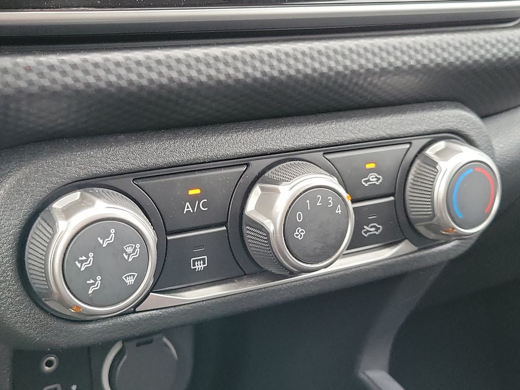2022 Nissan Kicks S
