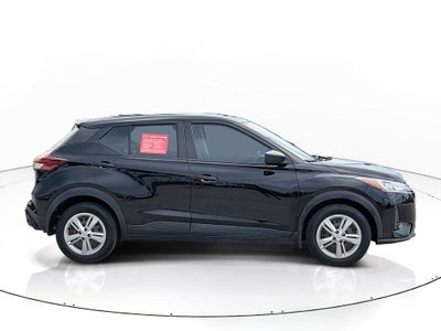 2022 Nissan Kicks S