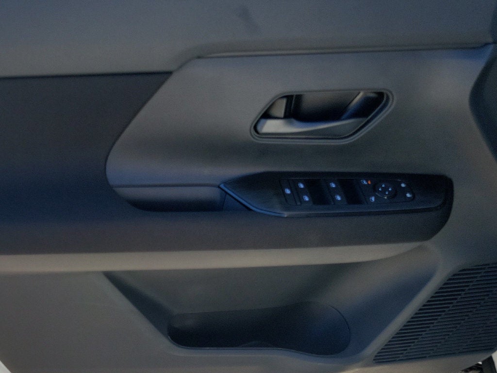 2027 Nissan Kicks S