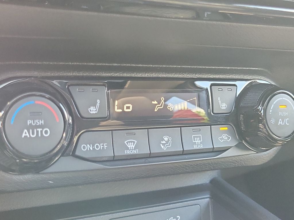 2026 Nissan Kicks SV W/Premium Package