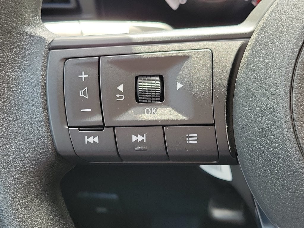 2027 Nissan Kicks SV Premium