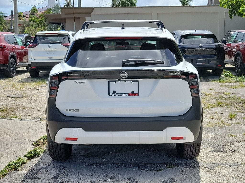 2027 Nissan Kicks SV Premium