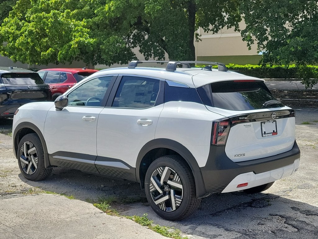 2027 Nissan Kicks SV Premium
