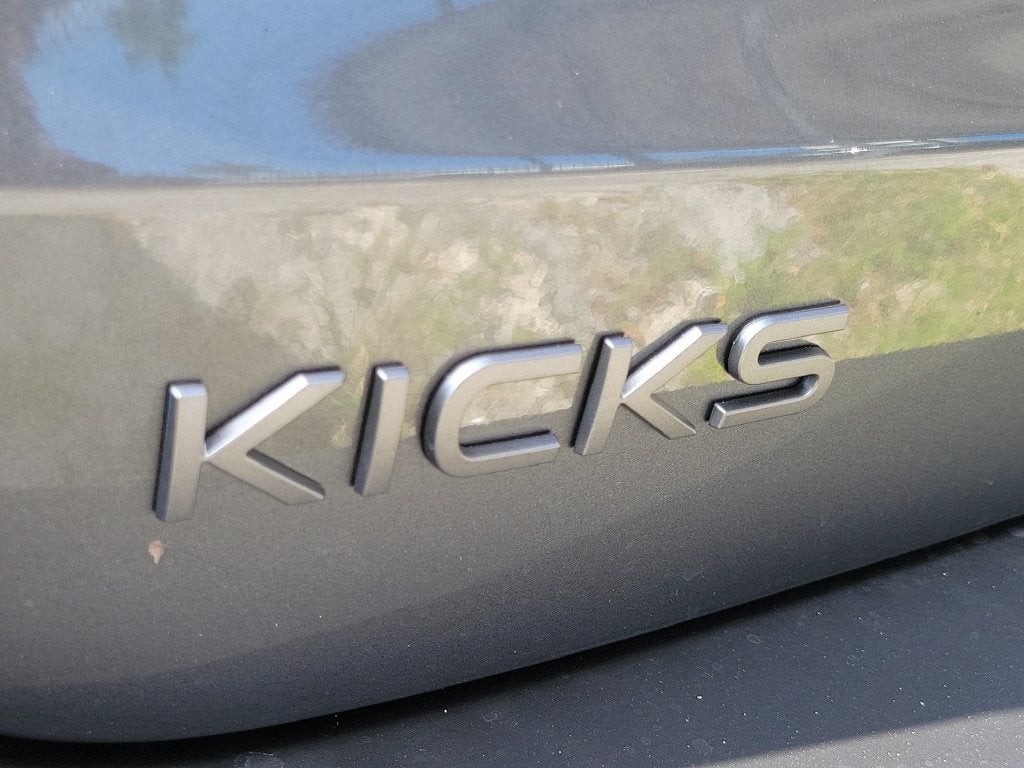 2027 Nissan Kicks SR