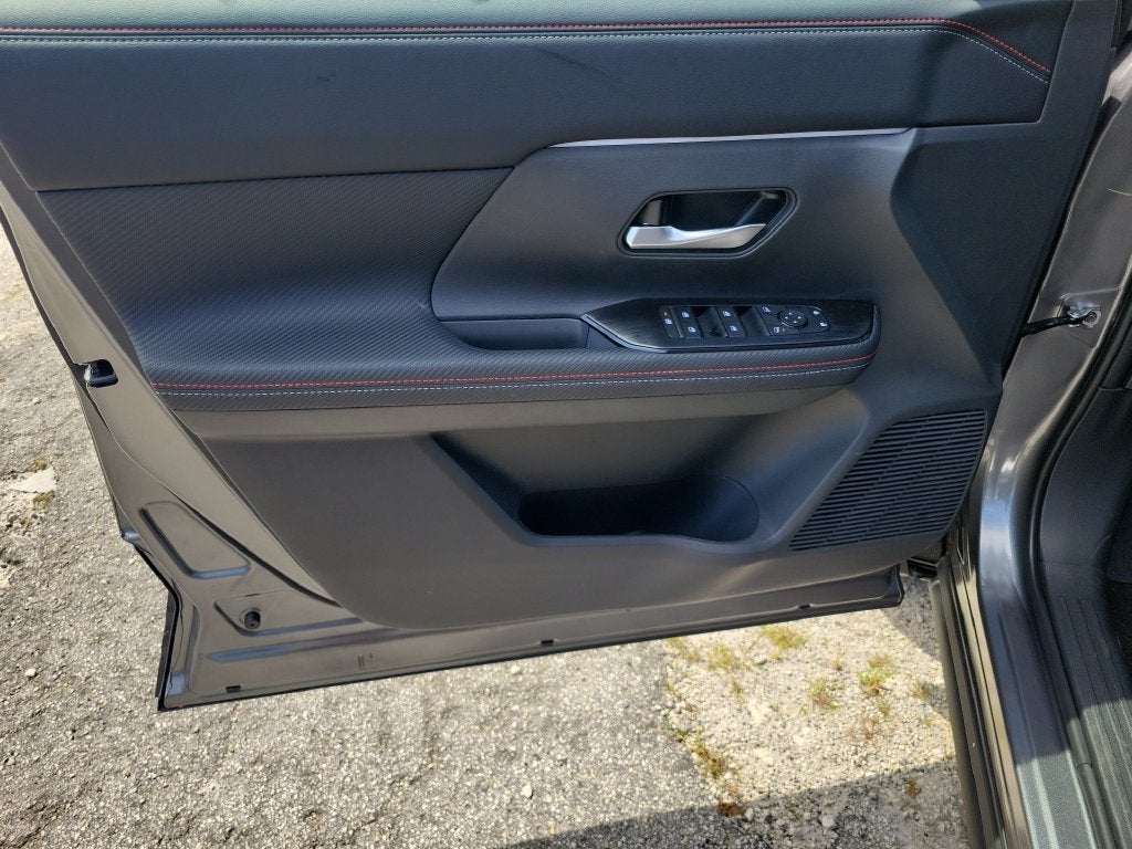 2027 Nissan Kicks SR