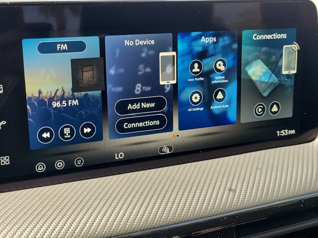 2027 Nissan Kicks SR