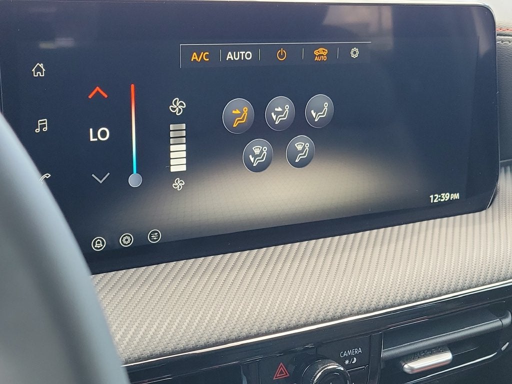 2027 Nissan Kicks SR