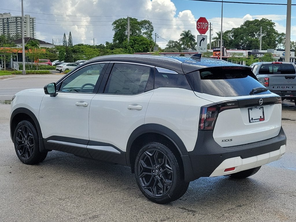 2027 Nissan Kicks SR