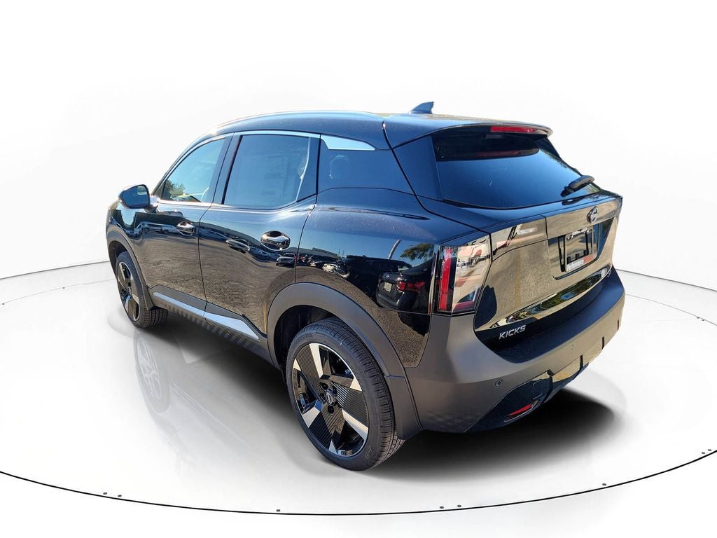 2026 Nissan Kicks SR 19" Wheels