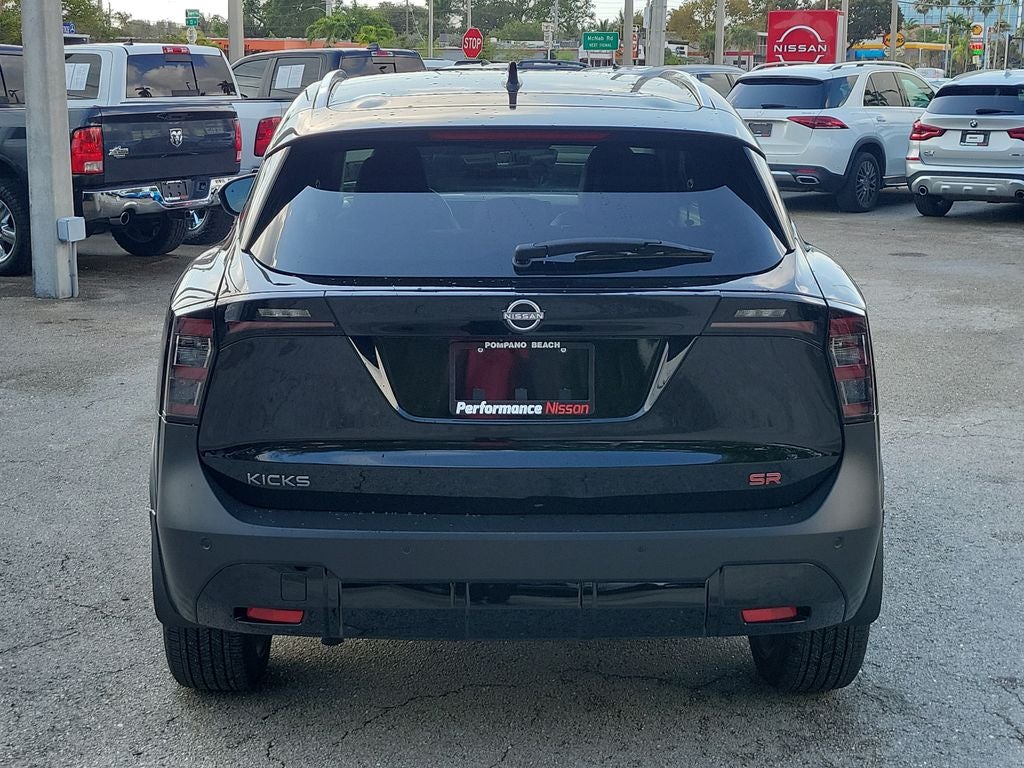 2025 Nissan Kicks SR