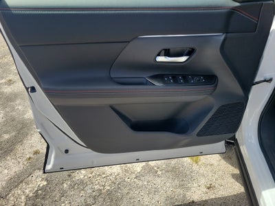2027 Nissan Kicks SR