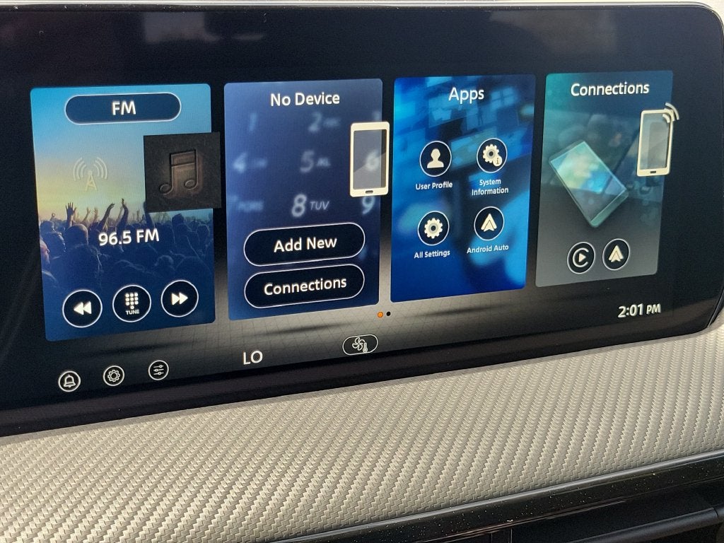 2027 Nissan Kicks SR