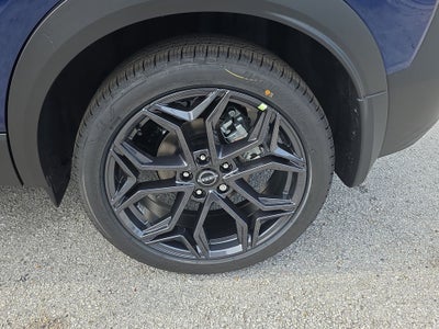 2026 Nissan Kicks SR Premium