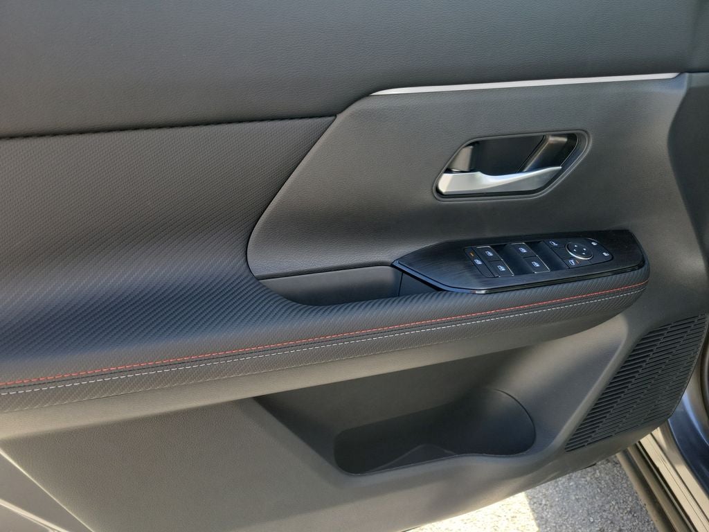 2026 Nissan Kicks SR Premium