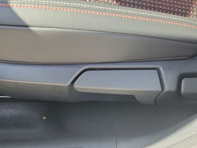 2026 Nissan Kicks SR Premium