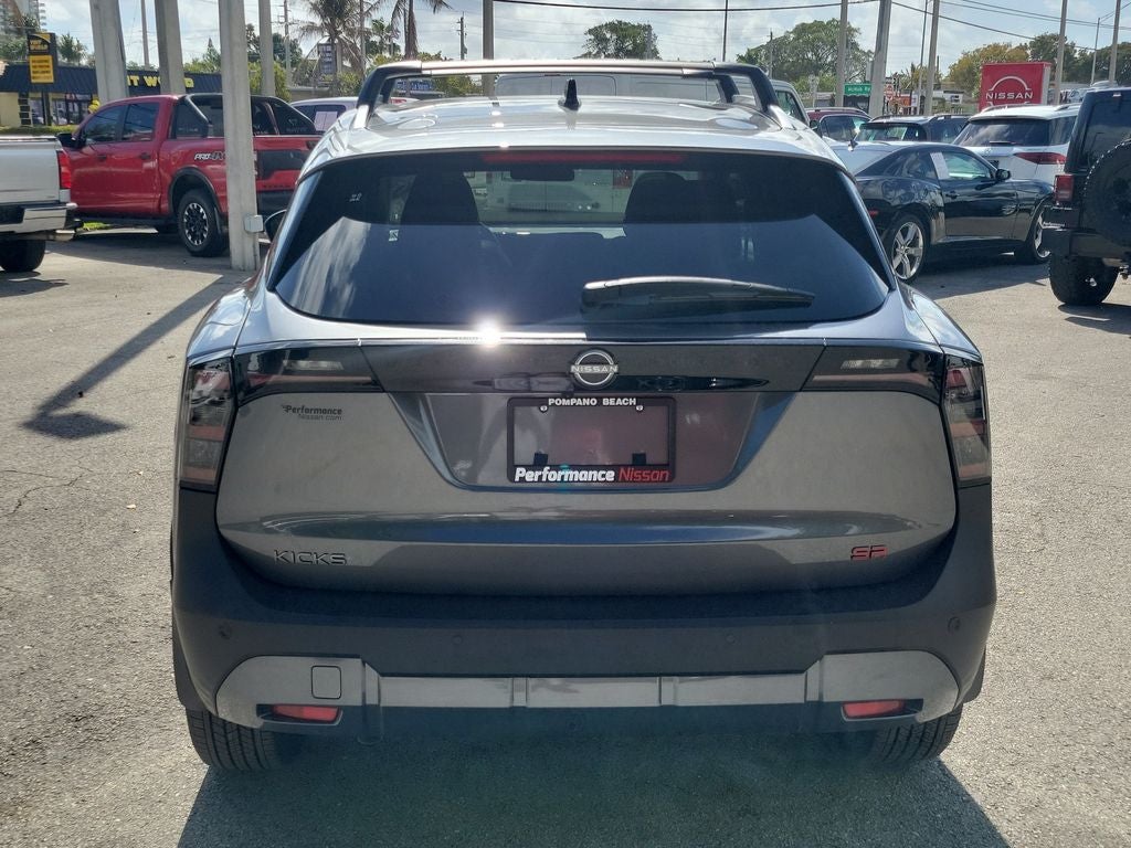 2026 Nissan Kicks SR Premium