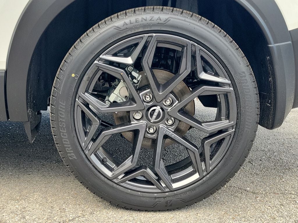 2026 Nissan Kicks SR Premium