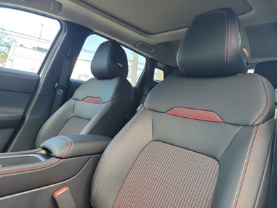 2026 Nissan Kicks SR Premium