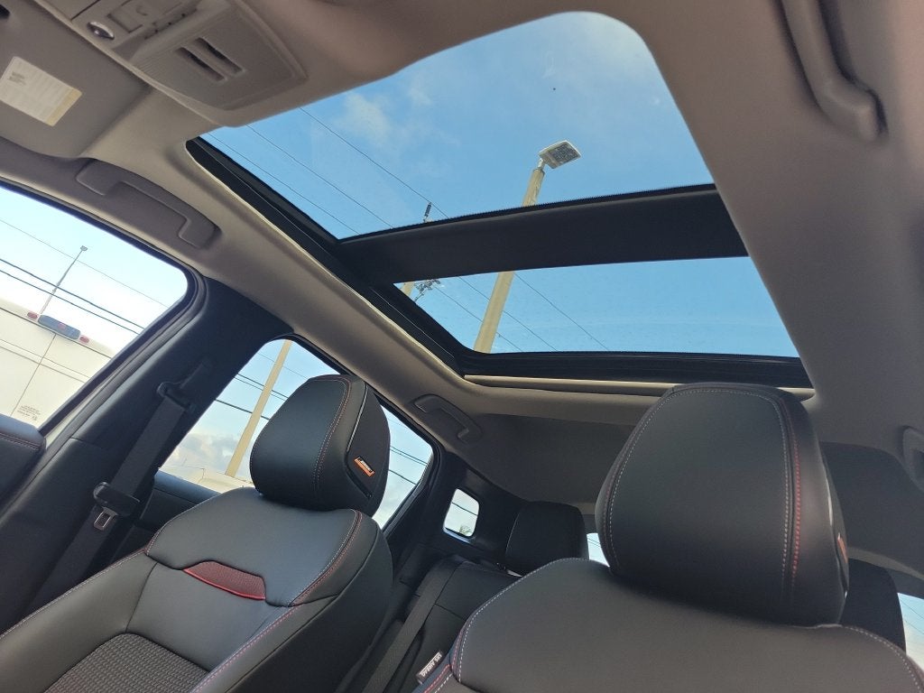 2026 Nissan Kicks SR Premium