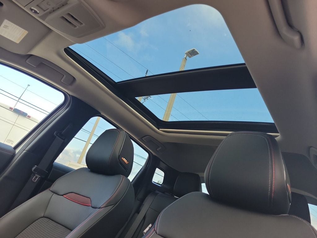 2026 Nissan Kicks SR Premium