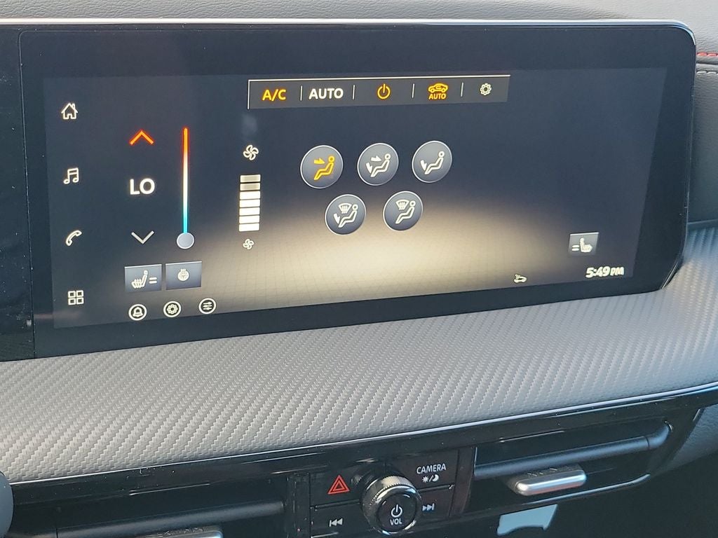 2026 Nissan Kicks SR Premium