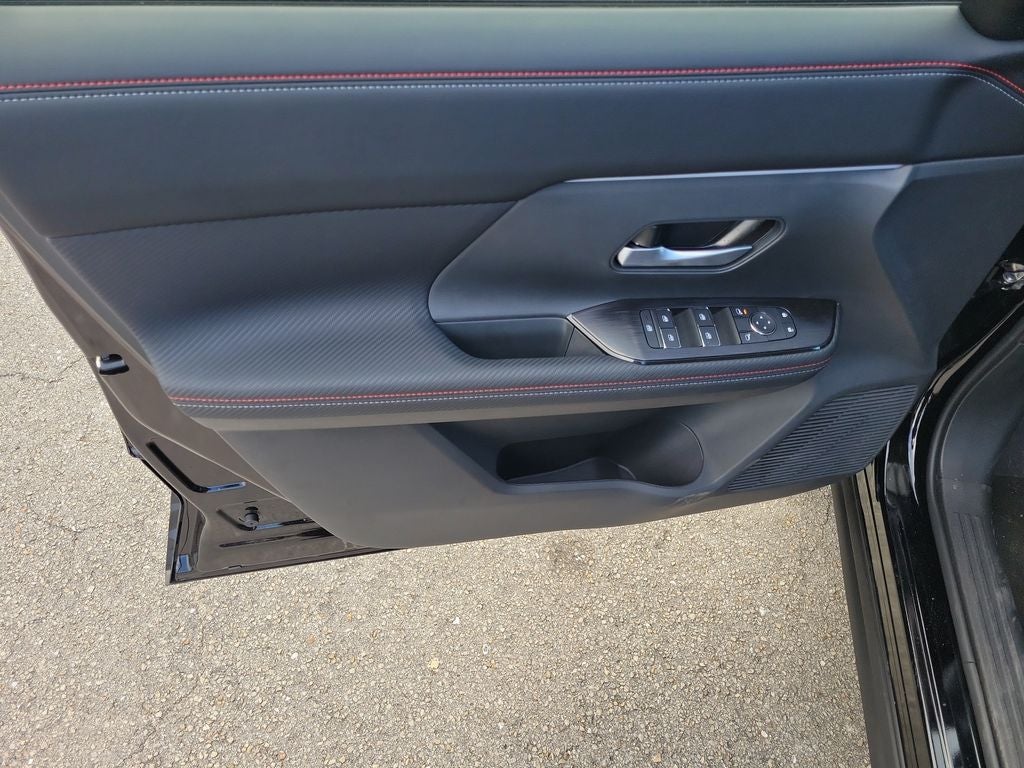 2026 Nissan Kicks SR Premium