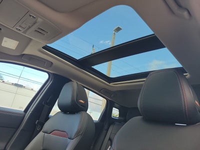 2026 Nissan Kicks SR Premium