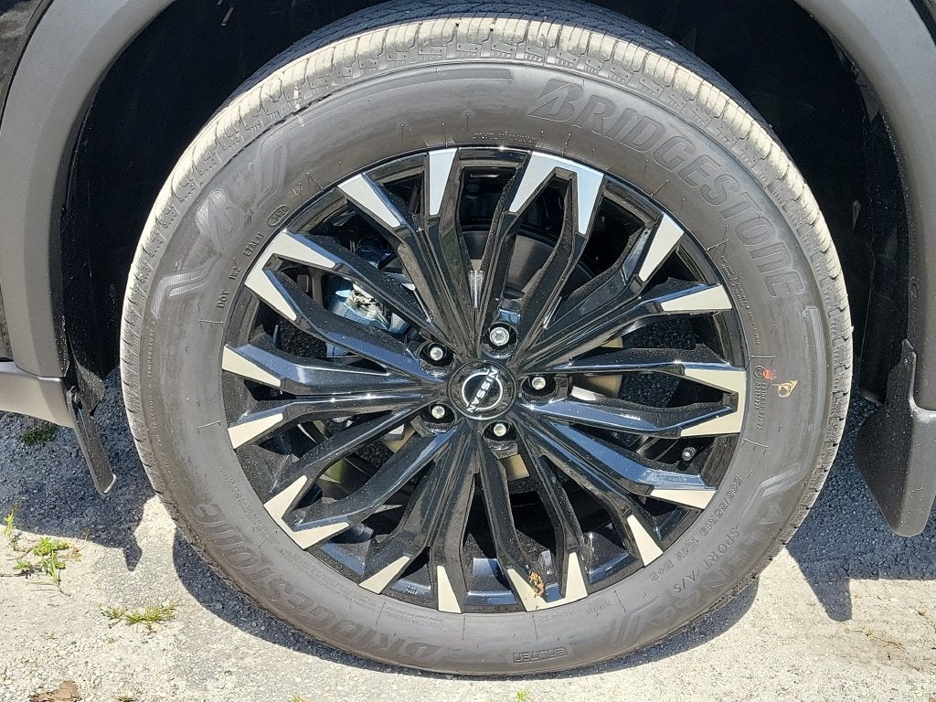 2027 Nissan Rogue Dark Armor