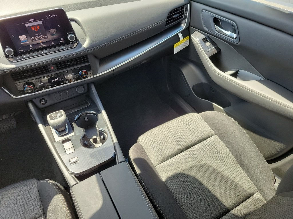 2027 Nissan Rogue SV
