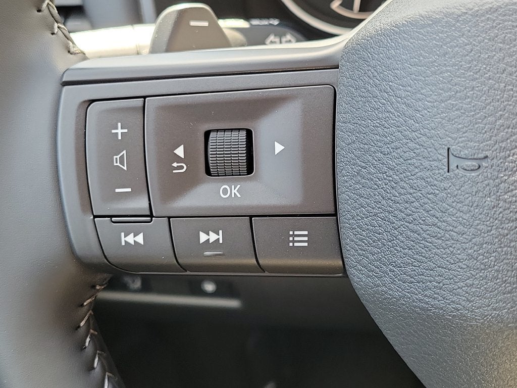 2027 Nissan Rogue SV