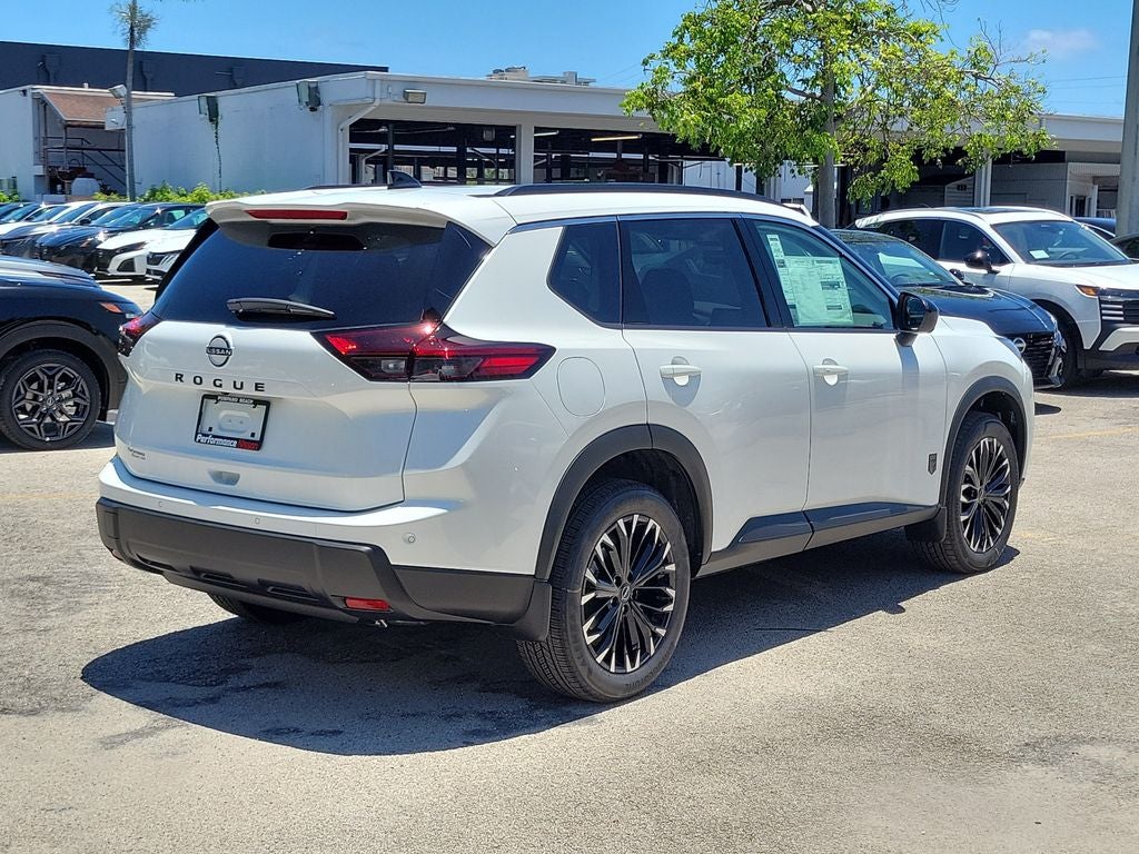 2026 Nissan Rogue Dark Armor