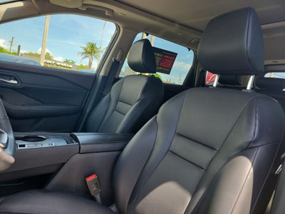 2022 Nissan Rogue SV w/Premium Package