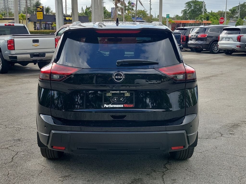 2026 Nissan Rogue Dark Armor
