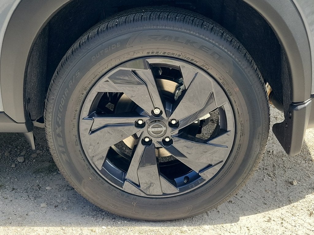 2027 Nissan Rogue SV