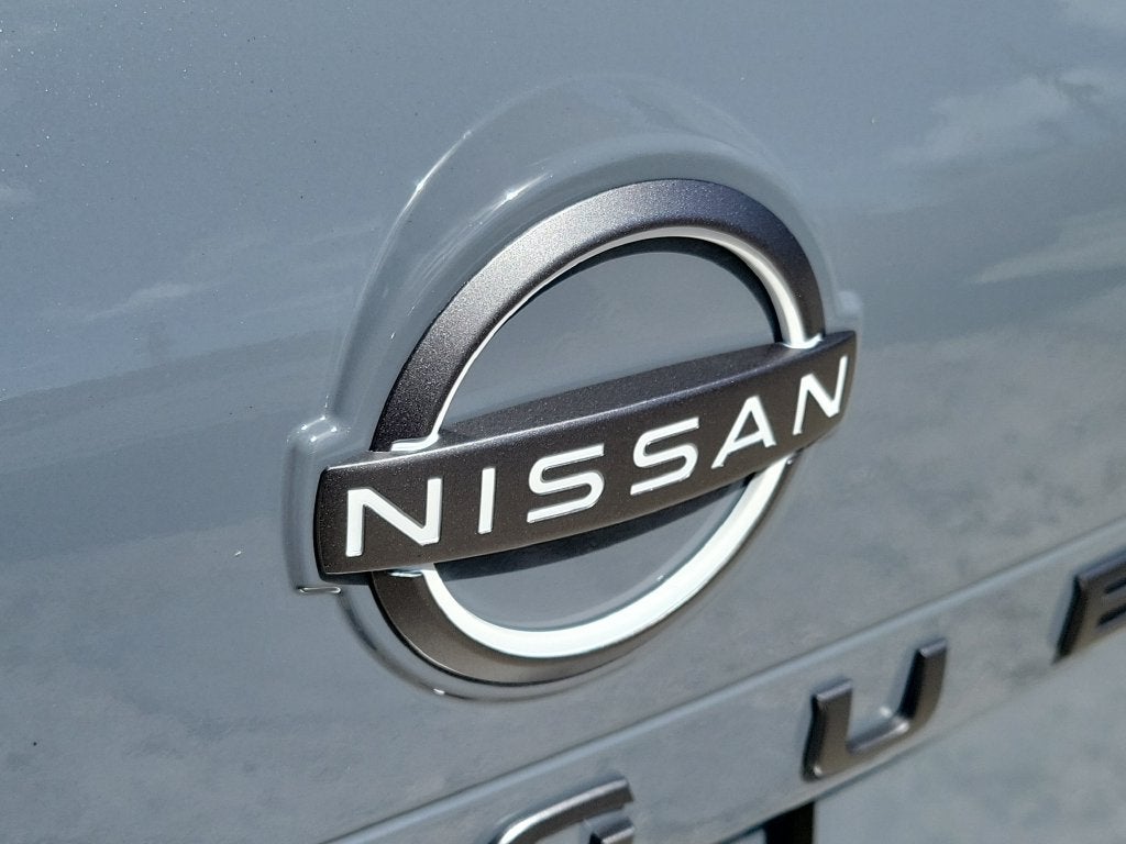 2027 Nissan Rogue SV
