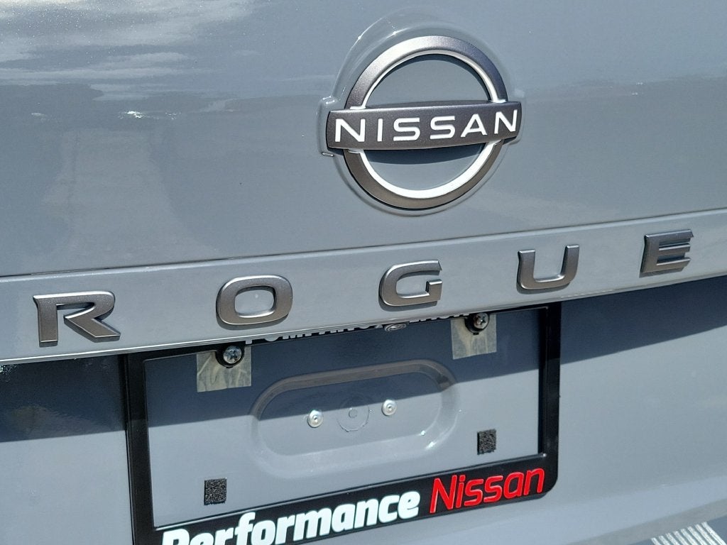 2027 Nissan Rogue SV
