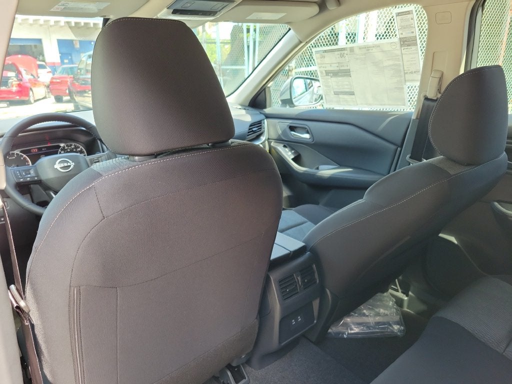 2027 Nissan Rogue SV
