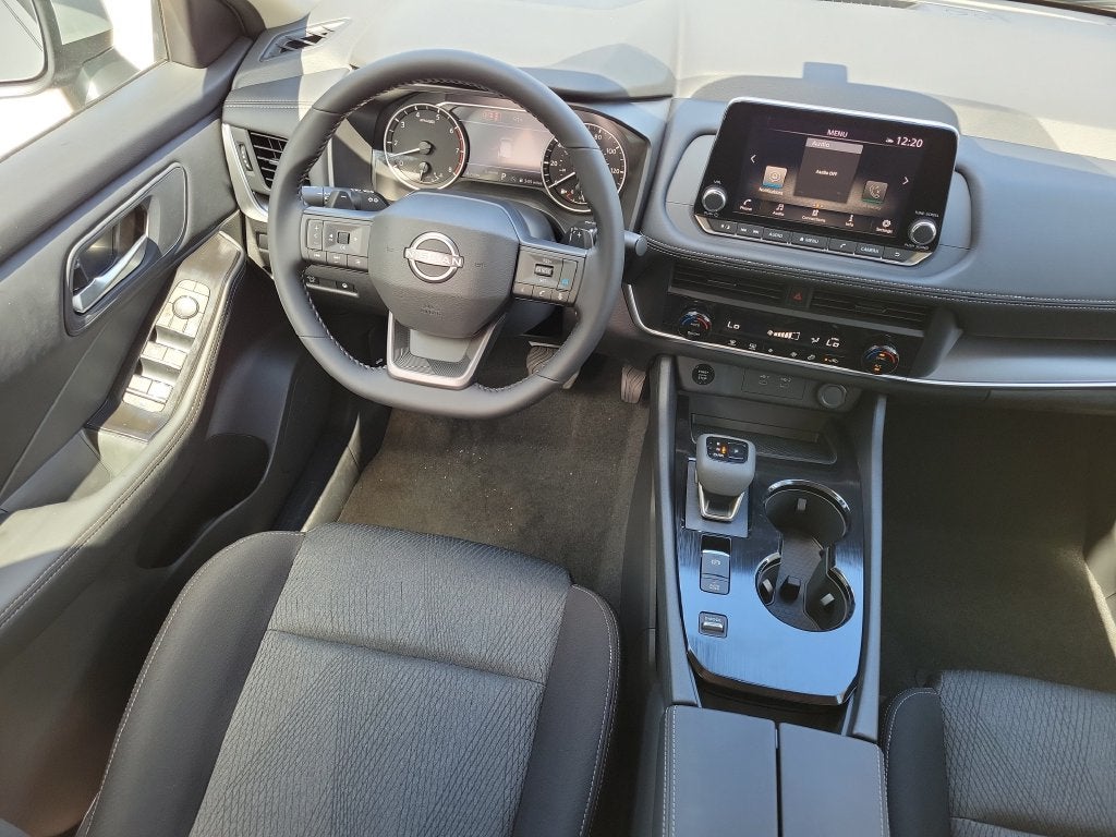 2027 Nissan Rogue SV