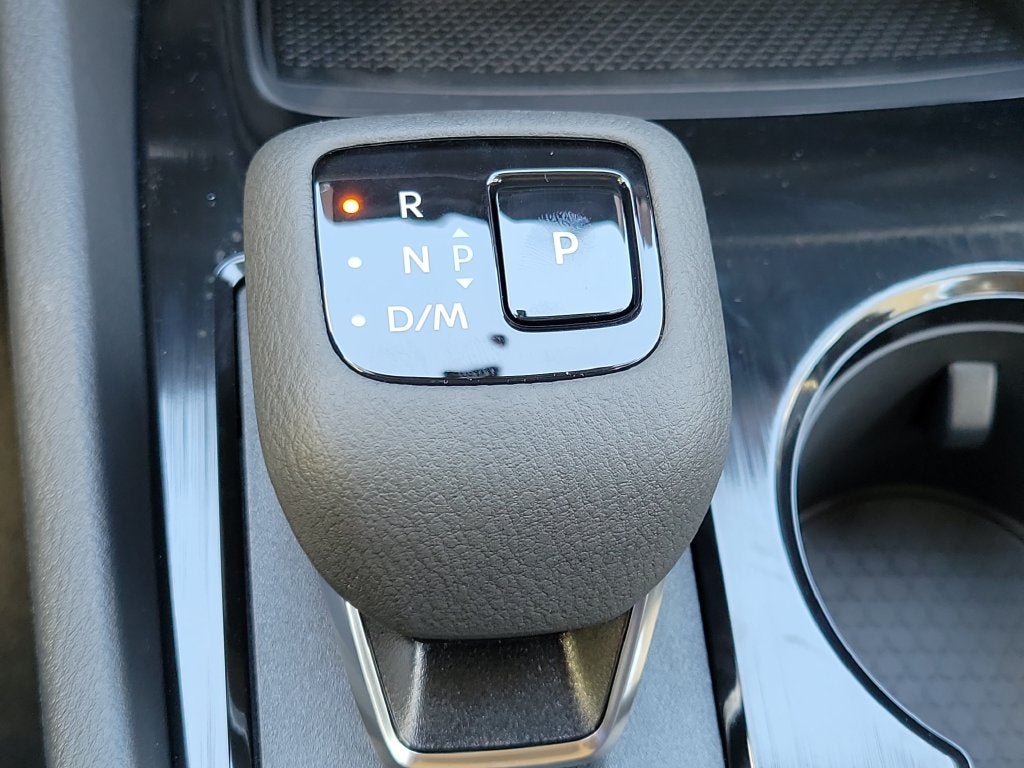 2027 Nissan Rogue SV