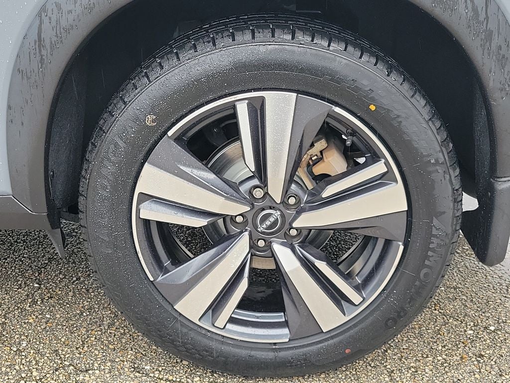 2022 Nissan Rogue SL w/Premium Package