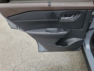 2022 Nissan Rogue SL w/Premium Package