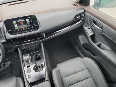 2022 Nissan Rogue SL w/Premium Package