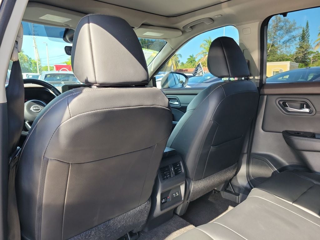 2023 Nissan Rogue SL w/Premium Package