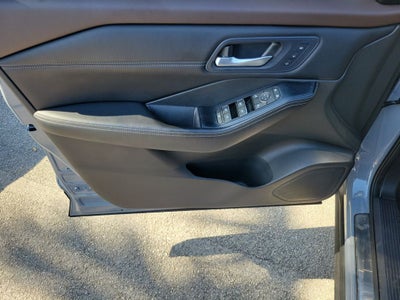 2023 Nissan Rogue SL w/Premium Package