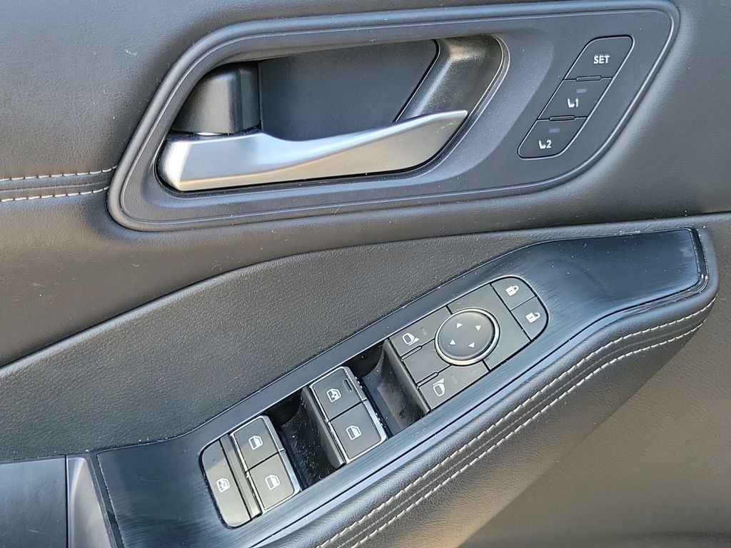 2023 Nissan Rogue SL w/Premium Package