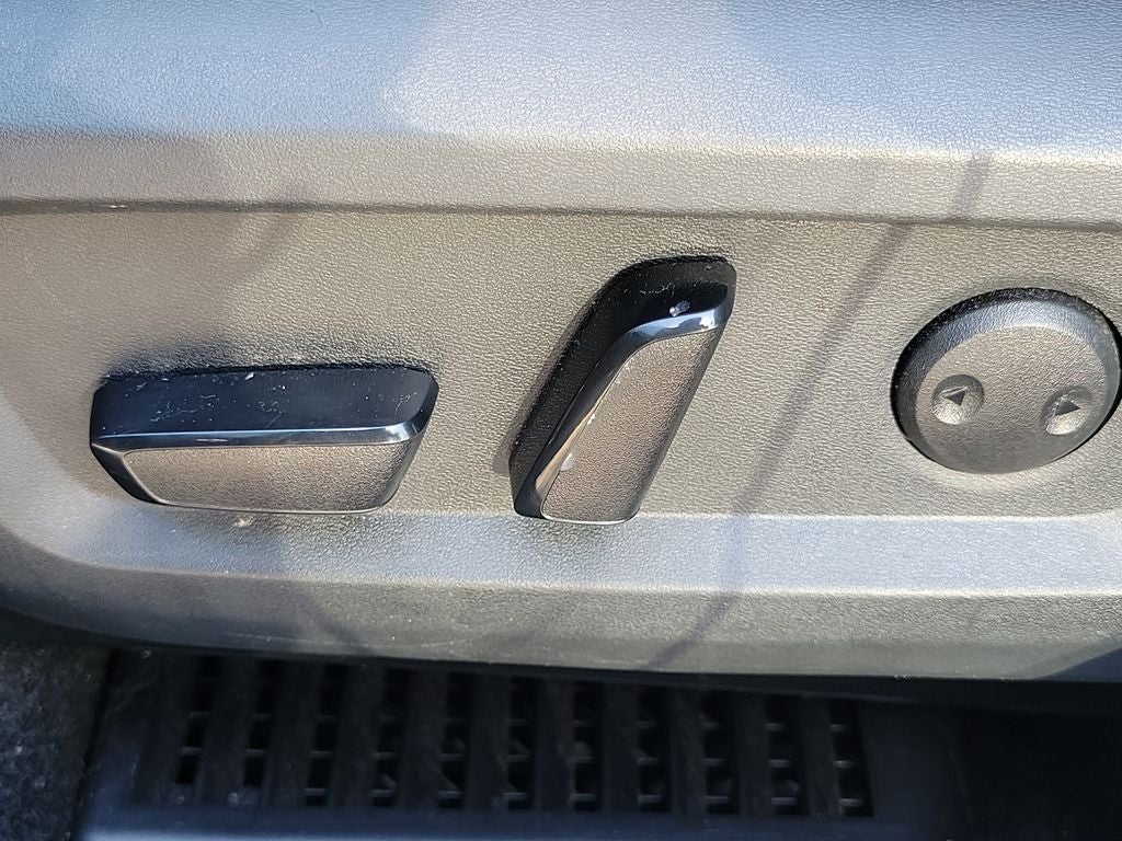 2023 Nissan Rogue SL w/Premium Package