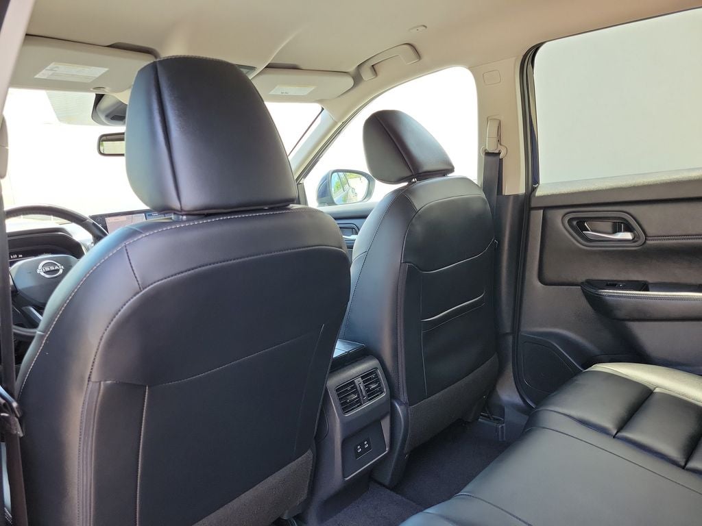 2026 Nissan Rogue SL