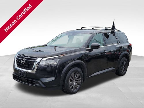 2022 Nissan Pathfinder SV
