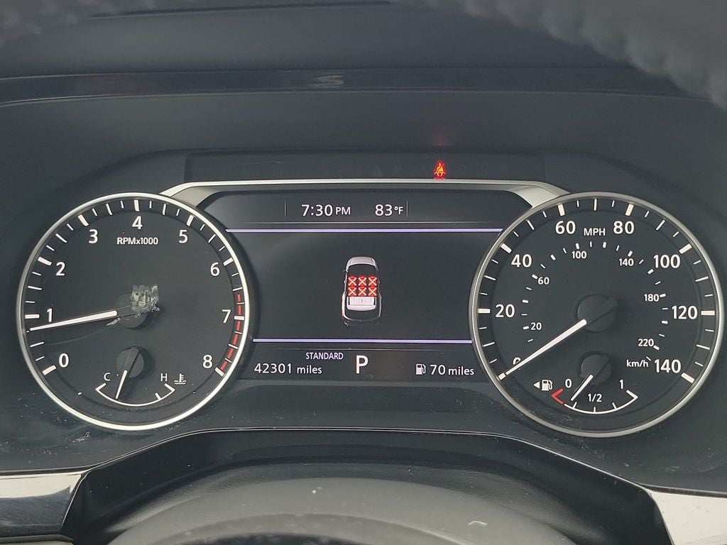 2022 Nissan Pathfinder SV