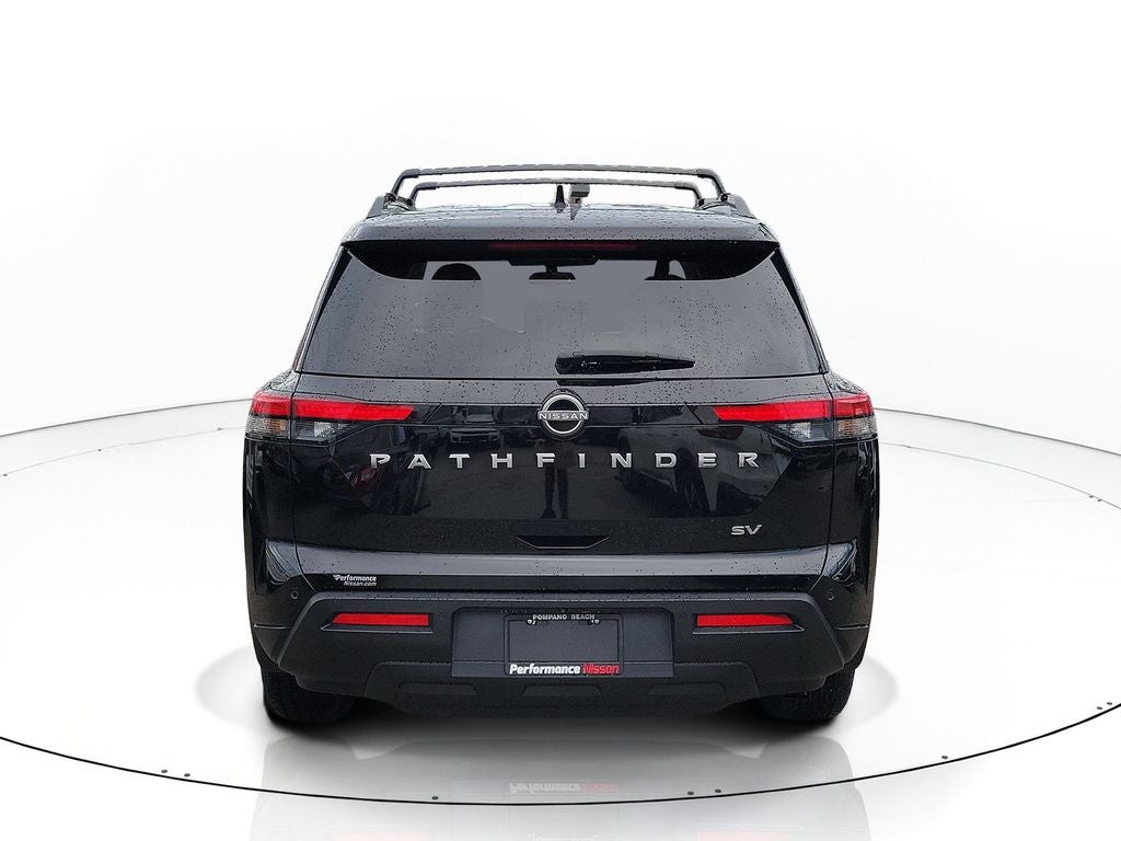 2022 Nissan Pathfinder SV